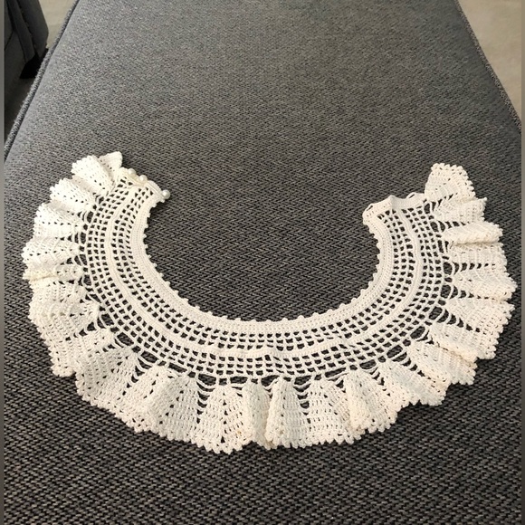 Vintage 1990’s Hand Crafted Crocheted Neck Collar - Picture 1 of 9